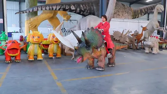 Elektrische Dinosaurier-Fahrten für Kinder, nicht mit Münzen, elektrische Fahrt auf Tieren