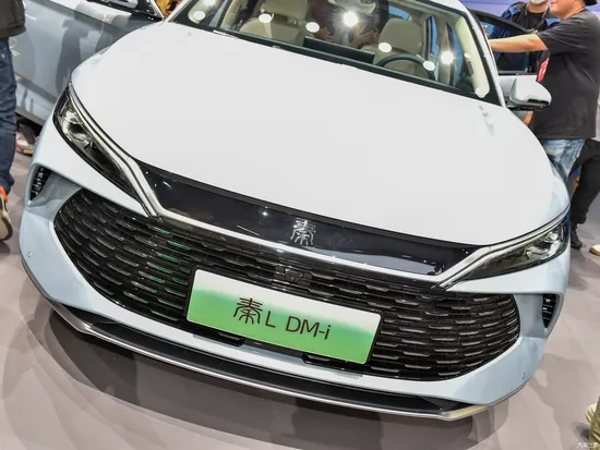 2024 Byd Qin L Dmi. 2800 mm Radstand. 500 km Gesamtreichweite. Geräumiger Innenraum. Komfortable Fahrt