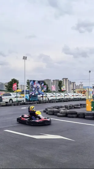 Personalisiertes sicheres Elektroauto für Kinder